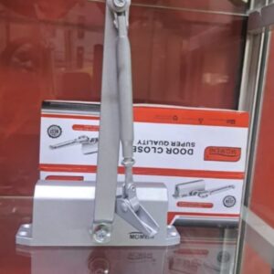Door closer – Moment